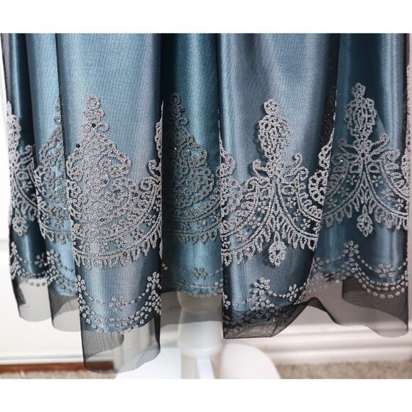 Davids Bridal Turquoise Blue Dress Black Tulle Sequin Fit and Flare Womens 6 - Picture 2 of 8